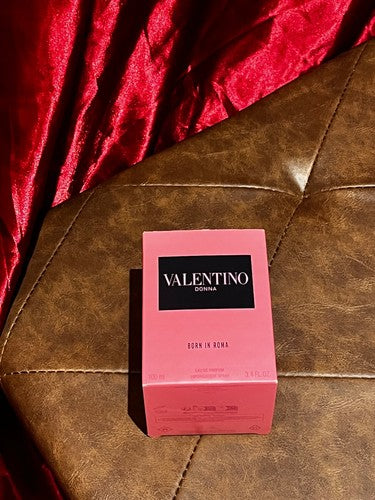 Valentino Donna Born In Roma Eau de Parfum Spray for Women – 3.4 fl oz / 100 ml